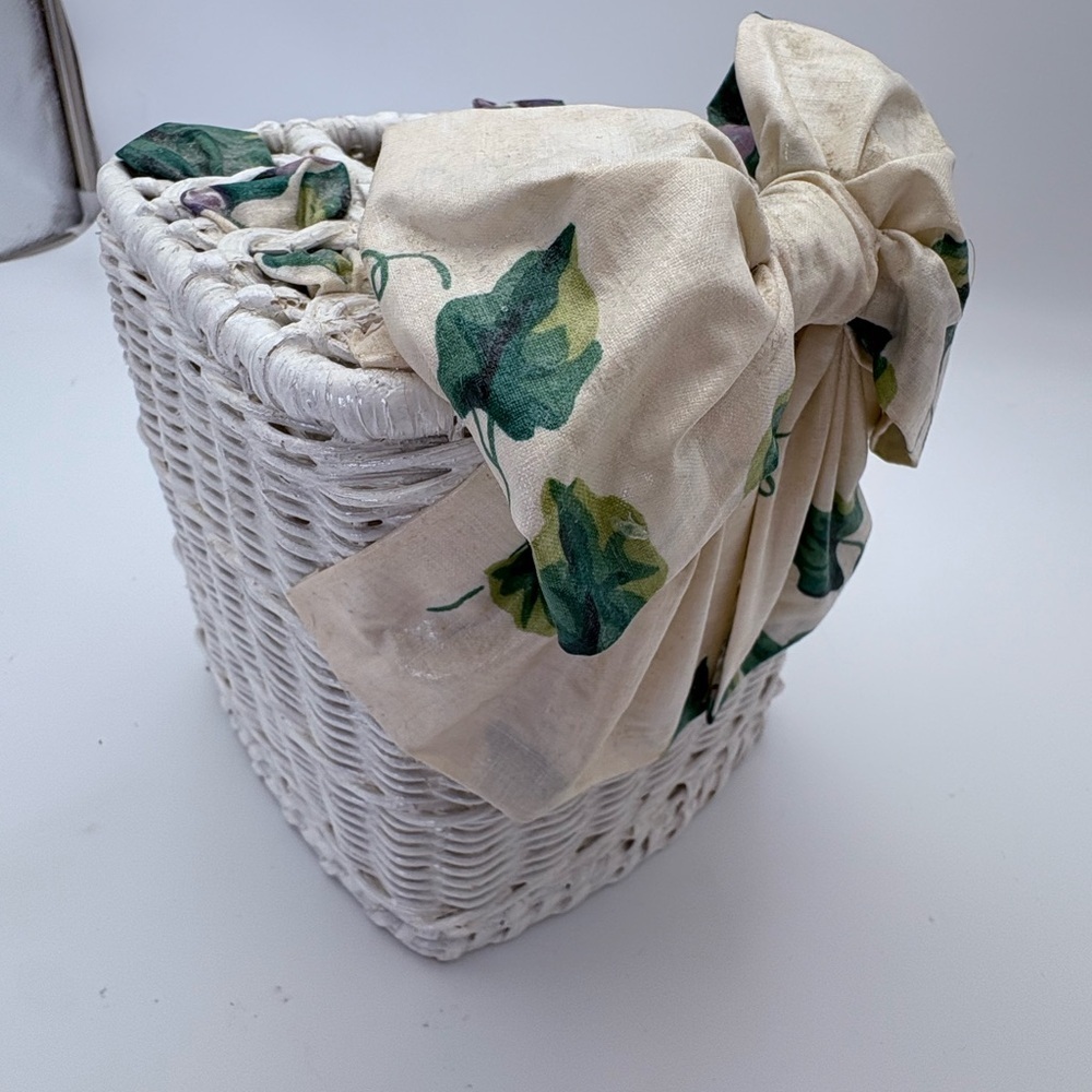 Vintage White Wicker Tissue Box with Paper Mache Decorative Bow - Picture 12 of 16